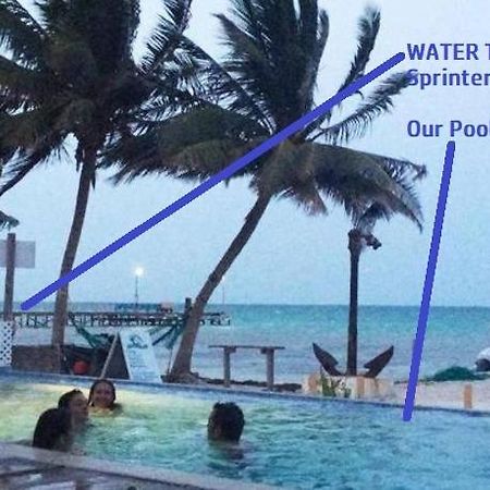 Beach Club Budget Rooms At Popeyes Caye Caulker Eksteriør bilde