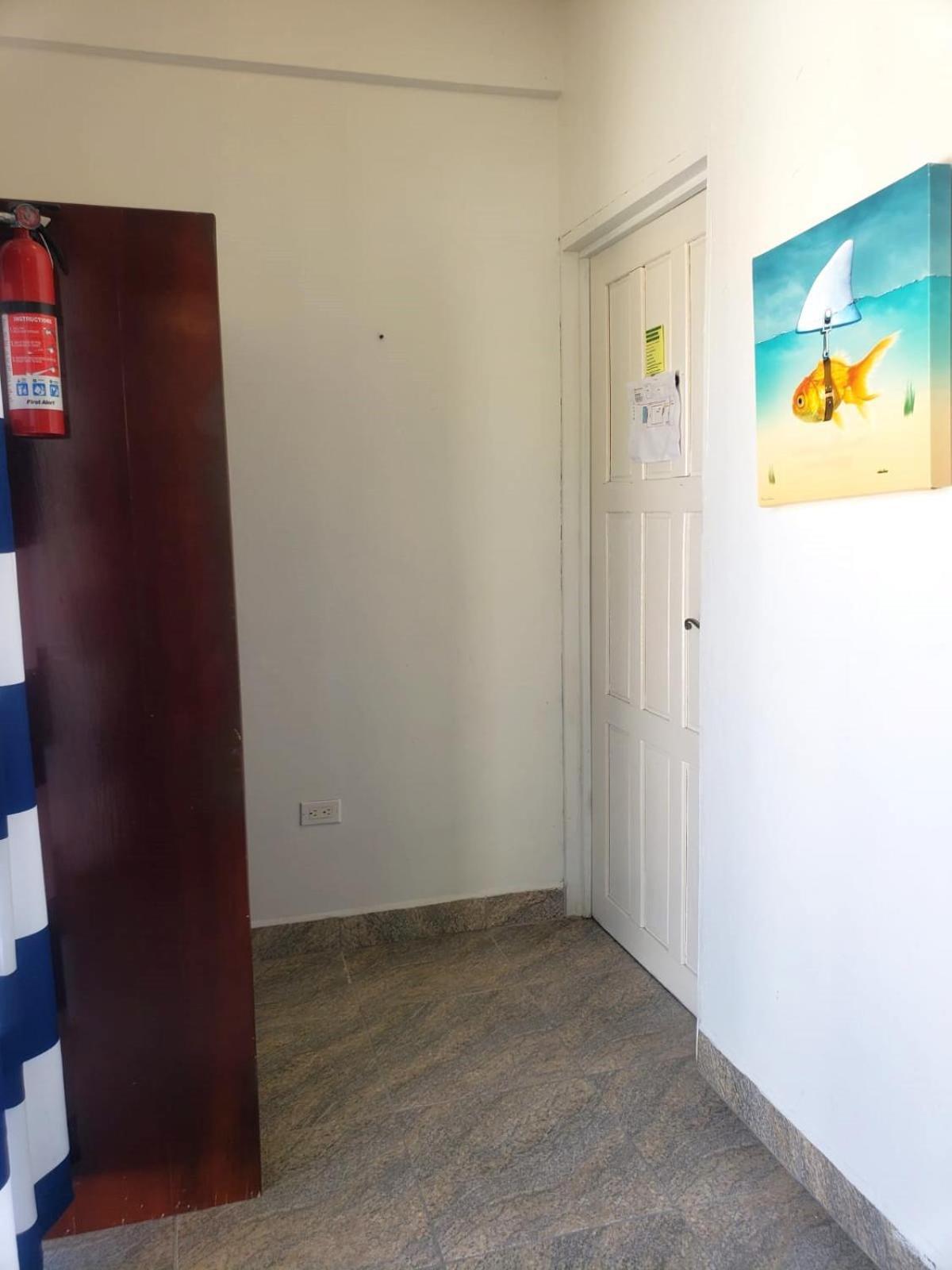 Beach Club Budget Rooms At Popeyes Caye Caulker Eksteriør bilde